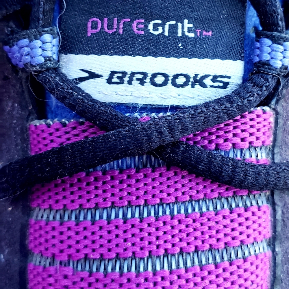 Brooks Pure Grit Running Shoes